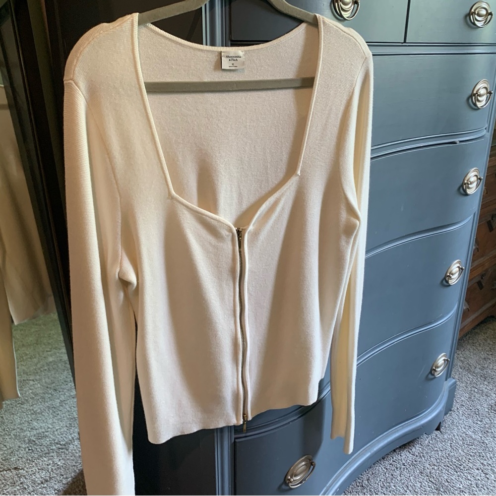 Abercrombie Cropped Zip Top